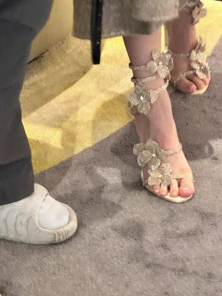 Dames 3D bloemenapplicatie san - Sandal Strappy Heeled recensie en prijs